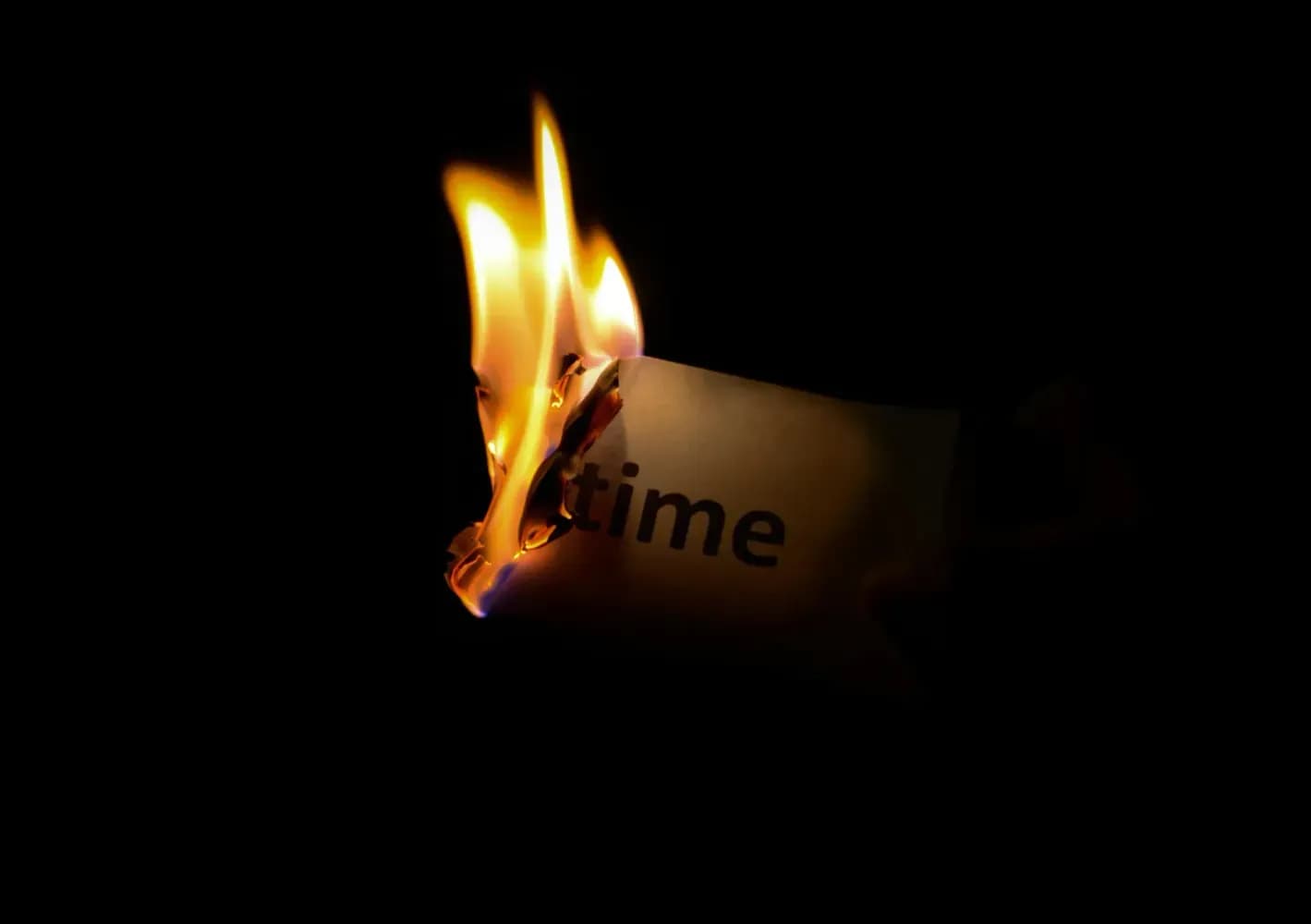 Temporary Email's Self-Destruct Feature: Why Is It So Important?